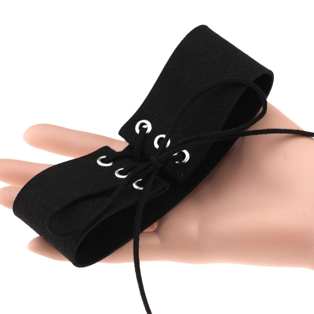 Exaggerated Punk Sexy Bondage Choker Necklace